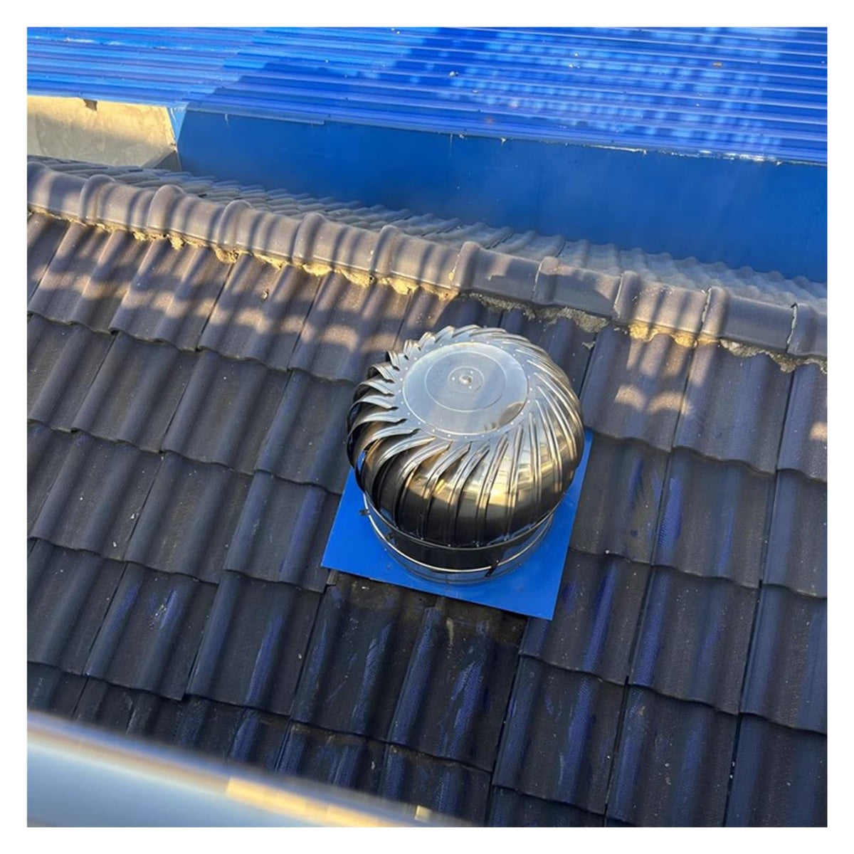 Roof-Mounted Attic Ventilator, Non-Powered Wind Turbine Exhaust Fan Cap, Stainless Steel Chimney Spinner Cowl with Base Plate for Improved Home
